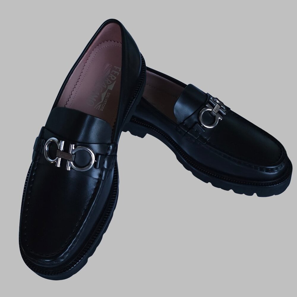 Authentic Salvatore Ferragamo Lug Sole Black Leather Gancini Loafers